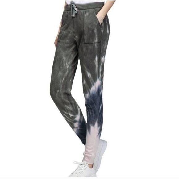 GREENTEA 2 Piece Tie Dye Jogger Set - Picture 3 of 11